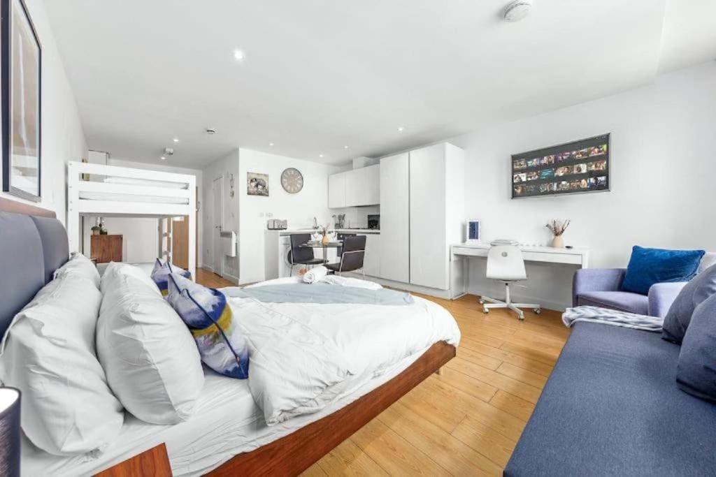 1 Bedroom Flat Piccadilly Sleep 7 In London Vr10 Экстерьер фото